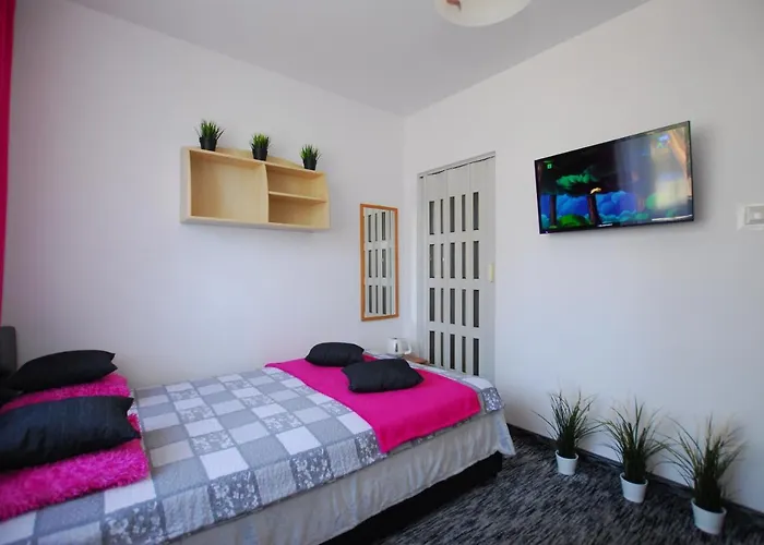 Letnik - 5 Minut Do Plazy Pansiyon *