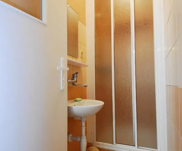 Letnik - 5 Minut Do Plazy Pansiyon *